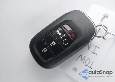 2024 Honda Civic Touring from USA, damaged, VIN 2HGFE1F9XRH324588